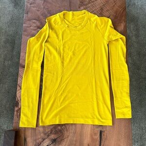LULULEMON - Swiftly Tech Long Sleeve in Honeycomb - Size 6